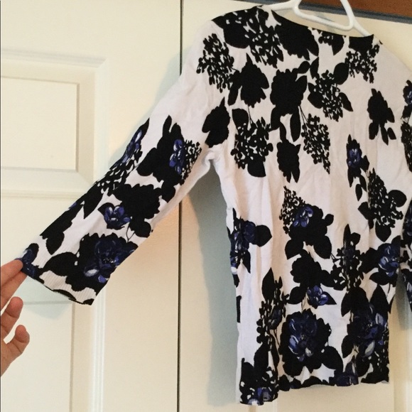 08 White House Black Market Cardigan - Picture 6 of 9